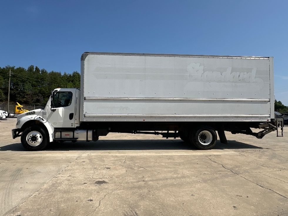 Medium Duty Box Truck-Light and Medium Duty Trucks-Freightliner-2019-M2-Birmingham-AL-177,209\n\t\tmiles-$ 55,750 - Image 4