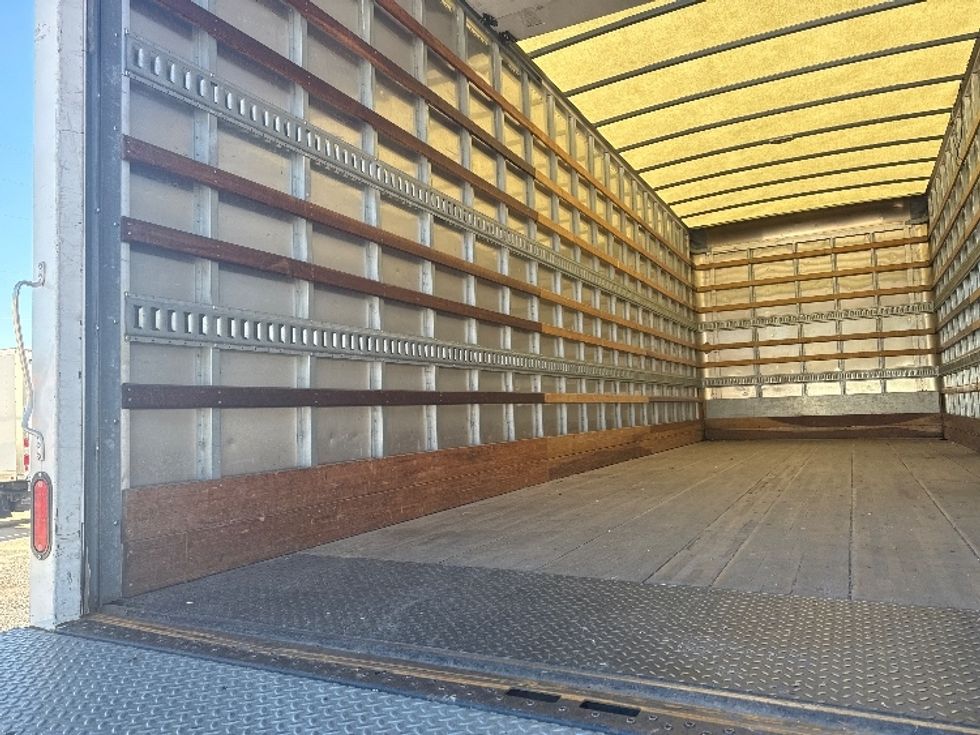 Medium Duty Box Truck-Light and Medium Duty Trucks-Freightliner-2019-M2-Birmingham-AL-265,980\n\t\tmiles-$ 40,750 - Image 11