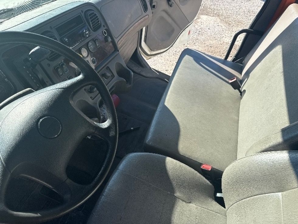 Medium Duty Box Truck-Light and Medium Duty Trucks-Freightliner-2019-M2-Birmingham-AL-265,980\n\t\tmiles-$ 40,750 - Image 19