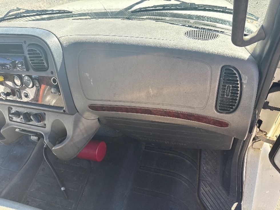 Medium Duty Box Truck-Light and Medium Duty Trucks-Freightliner-2019-M2-Birmingham-AL-265,980\n\t\tmiles-$ 40,750 - Image 21