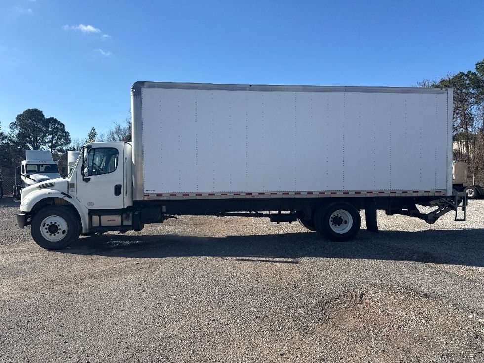 Medium Duty Box Truck-Light and Medium Duty Trucks-Freightliner-2019-M2-Birmingham-AL-265,980\n\t\tmiles-$ 40,750 - Image 4
