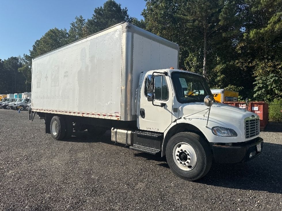 Medium Duty Box Truck-Light and Medium Duty Trucks-Freightliner-2019-M2-Blountville-TN-197,560\n\t\tmiles-$ 47,750 - Image 1