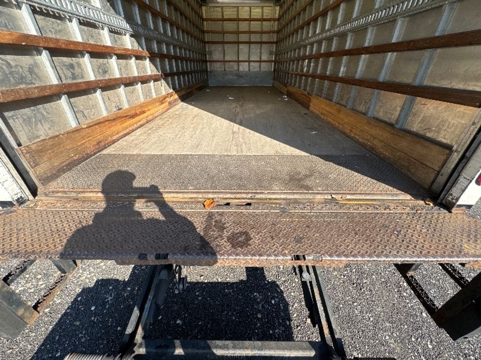 Medium Duty Box Truck-Light and Medium Duty Trucks-Freightliner-2019-M2-Blountville-TN-197,560\n\t\tmiles-$ 47,750 - Image 10