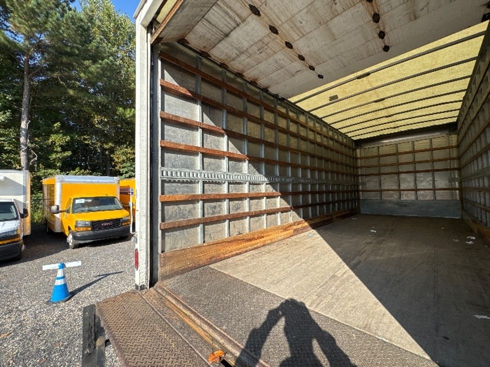 Medium Duty Box Truck-Light and Medium Duty Trucks-Freightliner-2019-M2-Blountville-TN-197,560\n\t\tmiles-$ 47,750 - Image 11