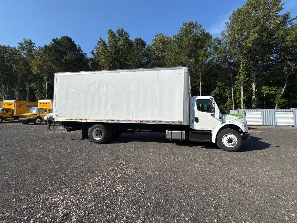 Medium Duty Box Truck-Light and Medium Duty Trucks-Freightliner-2019-M2-Blountville-TN-197,560\n\t\tmiles-$ 47,750 - Image 15