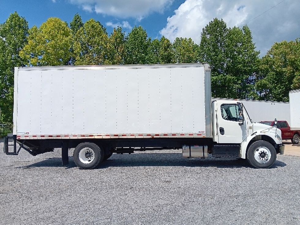 Medium Duty Box Truck-Light and Medium Duty Trucks-Freightliner-2019-M2-Blountville-TN-201,453\n\t\tmiles-$ 51,500 - Image 15