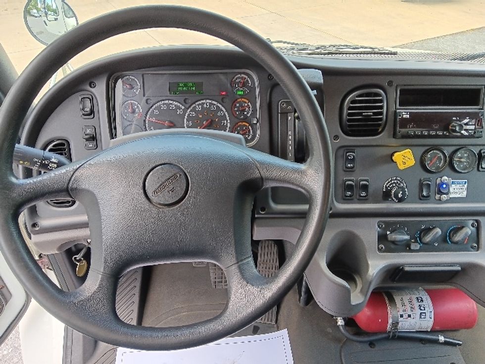 Medium Duty Box Truck-Light and Medium Duty Trucks-Freightliner-2019-M2-Blountville-TN-201,453\n\t\tmiles-$ 51,500 - Image 18