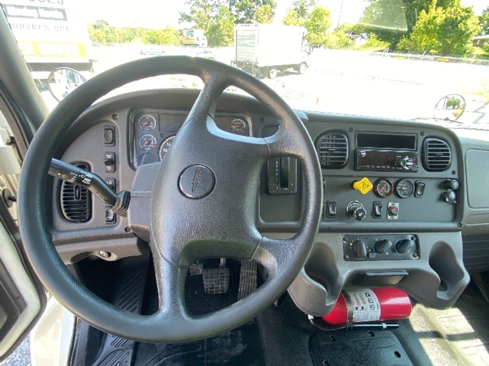 Medium Duty Box Truck-Light and Medium Duty Trucks-Freightliner-2019-M2-Blountville-TN-217,714\n\t\tmiles-$ 48,750 - Image 18