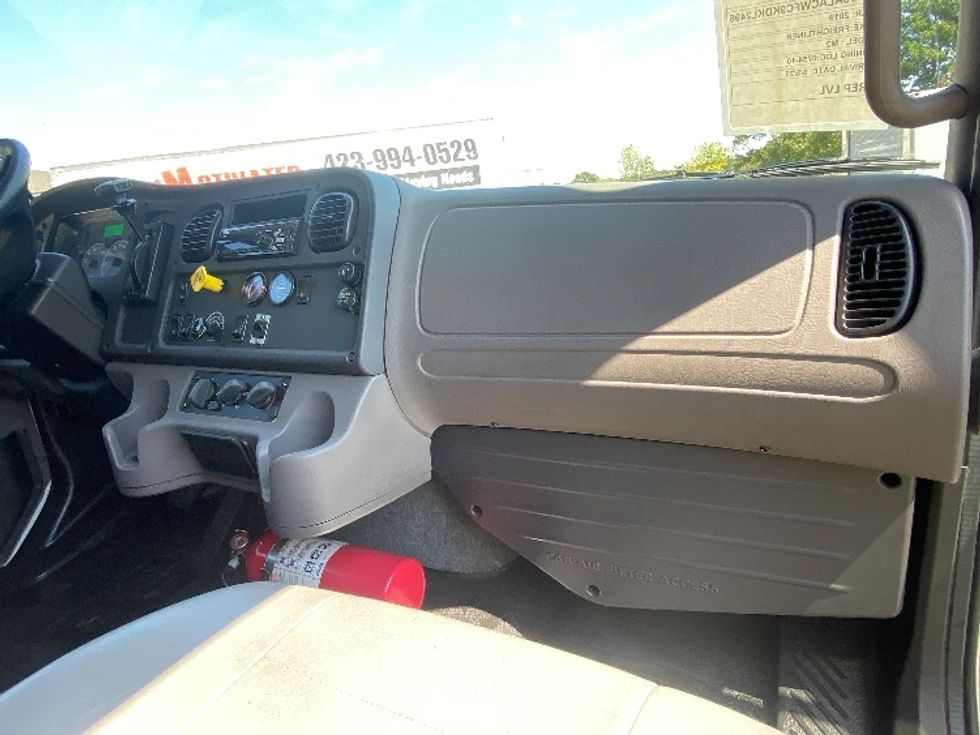 Medium Duty Box Truck-Light and Medium Duty Trucks-Freightliner-2019-M2-Blountville-TN-217,714\n\t\tmiles-$ 48,750 - Image 21