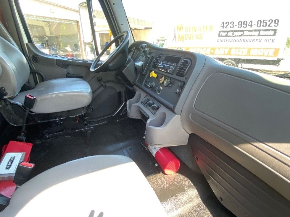 Medium Duty Box Truck-Light and Medium Duty Trucks-Freightliner-2019-M2-Blountville-TN-217,714\n\t\tmiles-$ 48,750 - Image 22