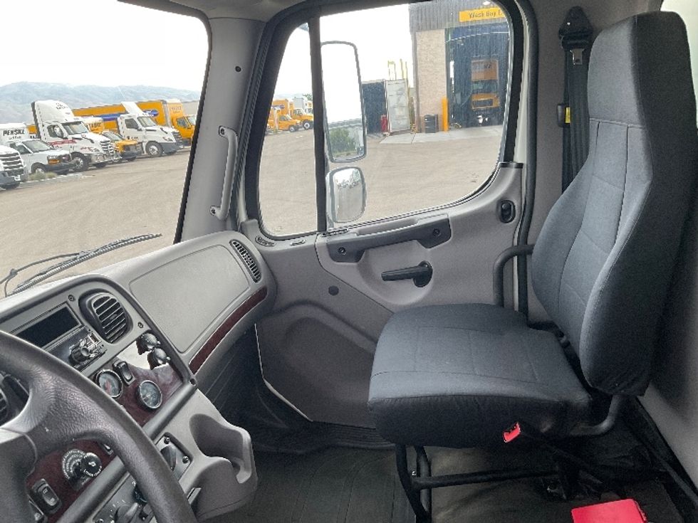 Medium Duty Box Truck-Light and Medium Duty Trucks-Freightliner-2019-M2-Boise-ID-218,824\n\t\tmiles-$ 44,000 - Image 19