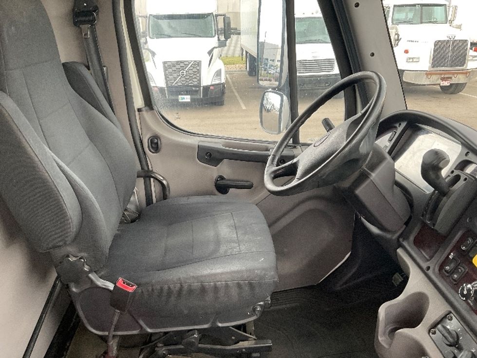 Medium Duty Box Truck-Light and Medium Duty Trucks-Freightliner-2019-M2-Boise-ID-218,824\n\t\tmiles-$ 44,000 - Image 22