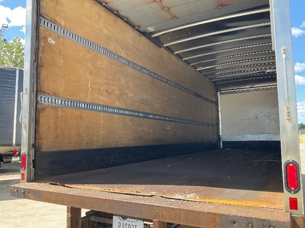 Medium Duty Box Truck-Light and Medium Duty Trucks-Freightliner-2019-M2-Bowling Green-KY-256,532\n\t\tmiles-$ 35,000 - Image 11
