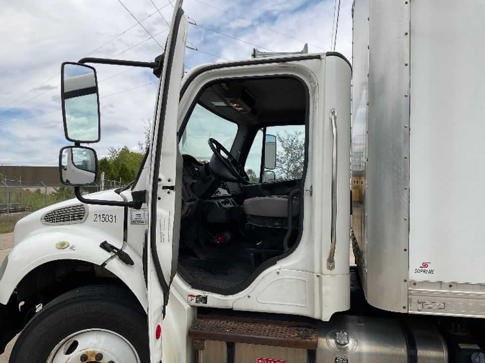 Medium Duty Box Truck-Light and Medium Duty Trucks-Freightliner-2019-M2-Bowling Green-KY-256,532\n\t\tmiles-$ 35,000 - Image 16