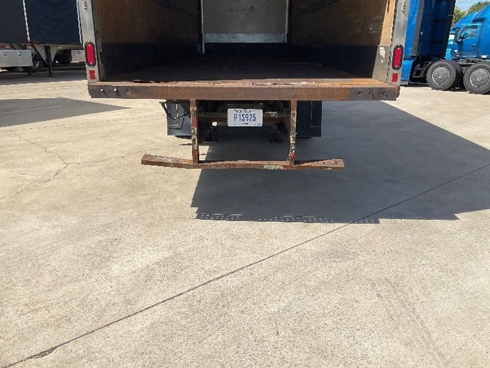 Medium Duty Box Truck-Light and Medium Duty Trucks-Freightliner-2019-M2-Bowling Green-KY-256,532\n\t\tmiles-$ 35,000 - Image 9