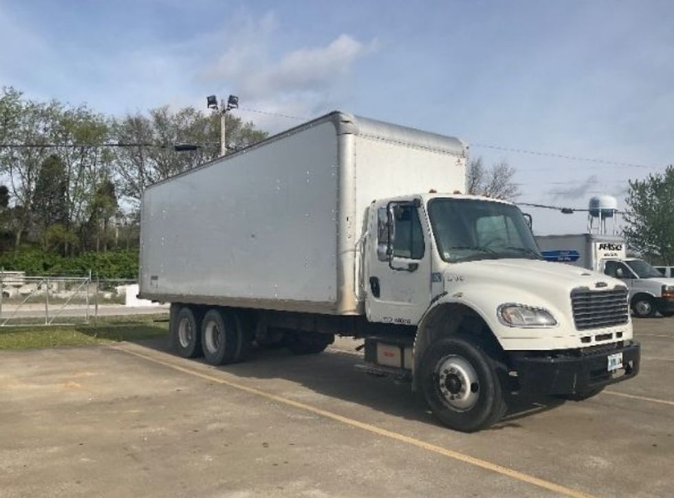 Medium Duty Box Truck-Light and Medium Duty Trucks-Freightliner-2019-M2-Bowling Green-KY-356,228\n\t\tmiles-$ 24,500 - Image 1