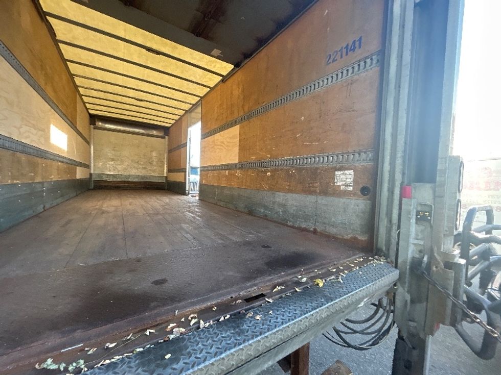 Medium Duty Box Truck-Light and Medium Duty Trucks-Freightliner-2019-M2-Braintree-MA-179,209\n\t\tmiles-$ 61,250 - Image 11