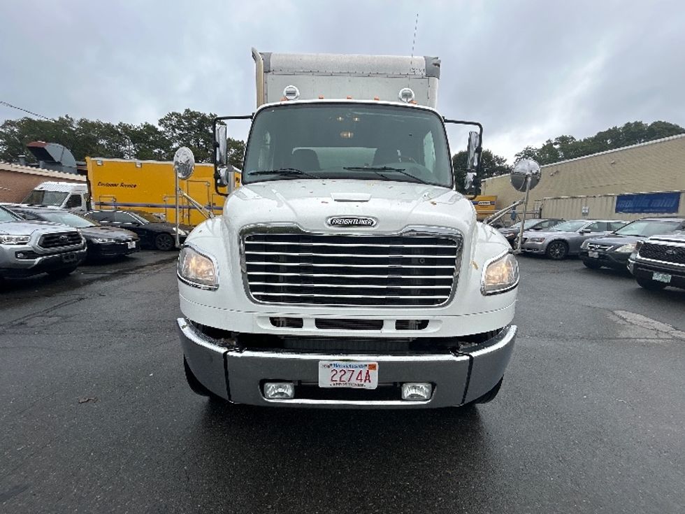 Medium Duty Box Truck-Light and Medium Duty Trucks-Freightliner-2019-M2-Braintree-MA-179,209\n\t\tmiles-$ 61,250 - Image 2