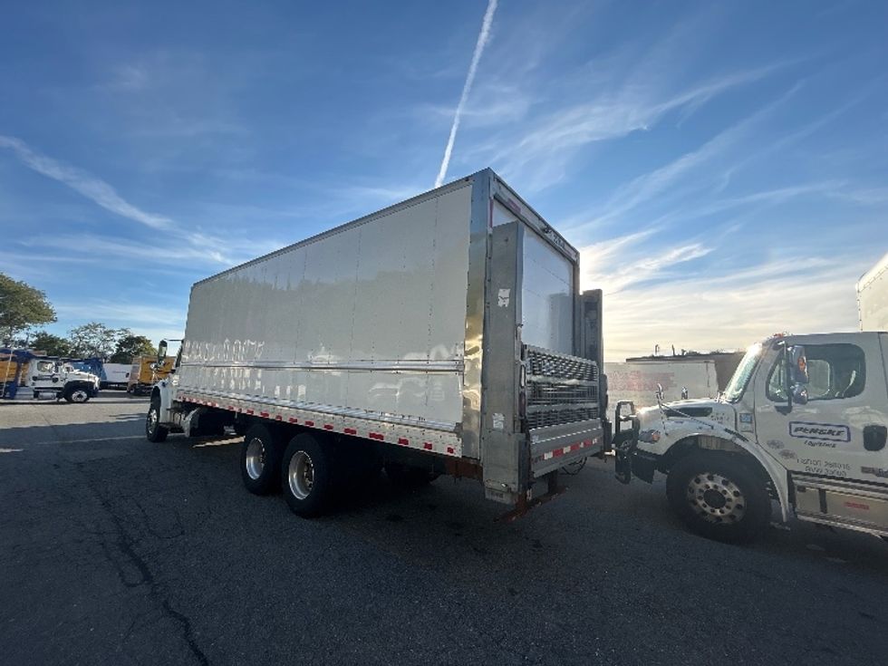 Medium Duty Box Truck-Light and Medium Duty Trucks-Freightliner-2019-M2-Braintree-MA-179,209\n\t\tmiles-$ 61,250 - Image 5