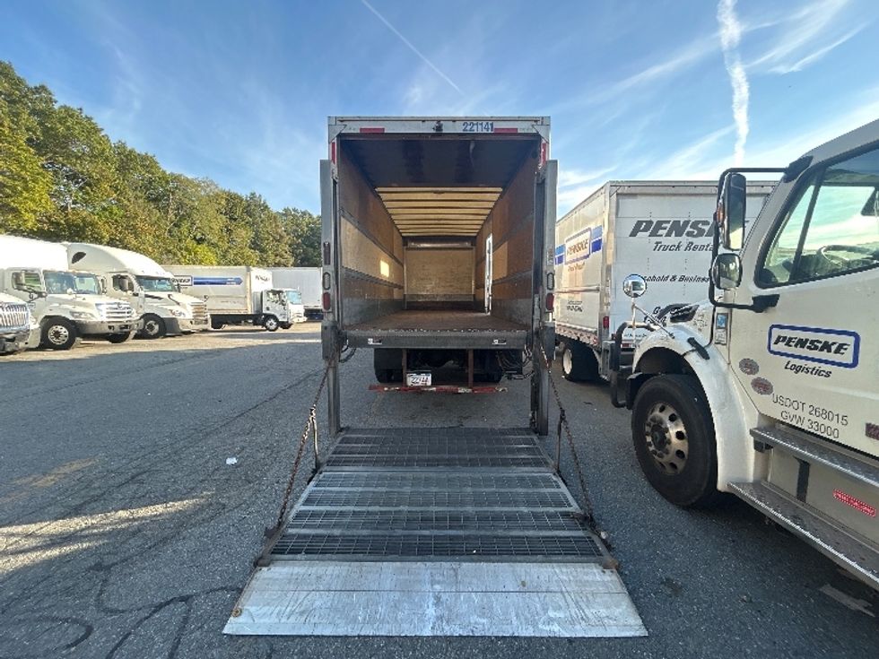 Medium Duty Box Truck-Light and Medium Duty Trucks-Freightliner-2019-M2-Braintree-MA-179,209\n\t\tmiles-$ 61,250 - Image 8