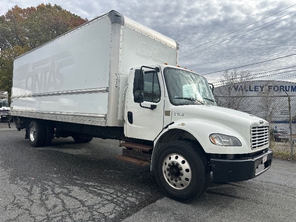 Medium Duty Box Truck-Light and Medium Duty Trucks-Freightliner-2019-M2-Braintree-MA-182,318\n\t\tmiles-$ 46,000 - Image 1