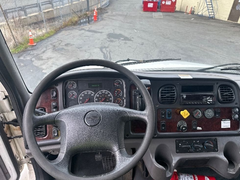 Medium Duty Box Truck-Light and Medium Duty Trucks-Freightliner-2019-M2-Braintree-MA-182,318\n\t\tmiles-$ 46,000 - Image 18