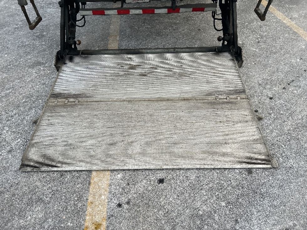 Medium Duty Box Truck-Light and Medium Duty Trucks-Freightliner-2019-M2-Braintree-MA-202,448\n\t\tmiles-$ 42,250 - Image 10