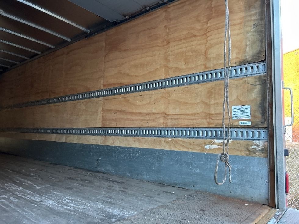 Medium Duty Box Truck-Light and Medium Duty Trucks-Freightliner-2019-M2-Braintree-MA-202,448\n\t\tmiles-$ 42,250 - Image 12