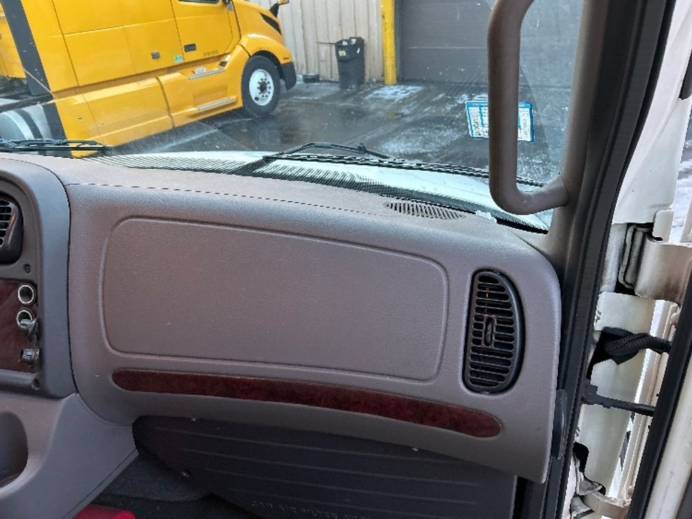 Medium Duty Box Truck-Light and Medium Duty Trucks-Freightliner-2019-M2-Braintree-MA-202,448\n\t\tmiles-$ 42,250 - Image 21