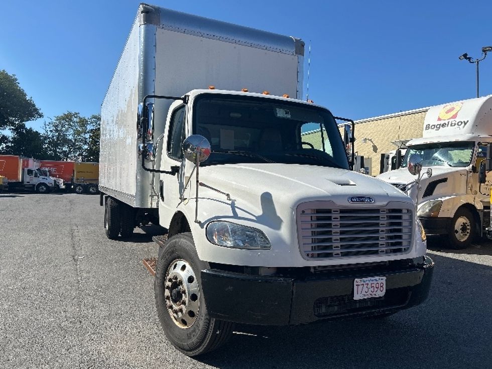 Medium Duty Box Truck-Light and Medium Duty Trucks-Freightliner-2019-M2-Braintree-MA-40,039\n\t\tmiles-$ 53,250 - Image 1