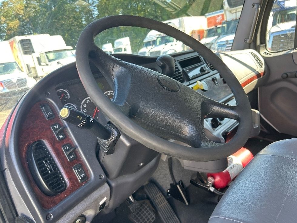 Medium Duty Box Truck-Light and Medium Duty Trucks-Freightliner-2019-M2-Braintree-MA-40,039\n\t\tmiles-$ 53,250 - Image 17