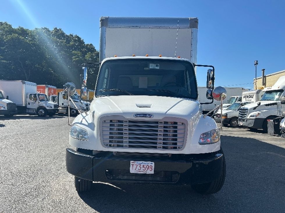 Medium Duty Box Truck-Light and Medium Duty Trucks-Freightliner-2019-M2-Braintree-MA-40,039\n\t\tmiles-$ 53,250 - Image 2