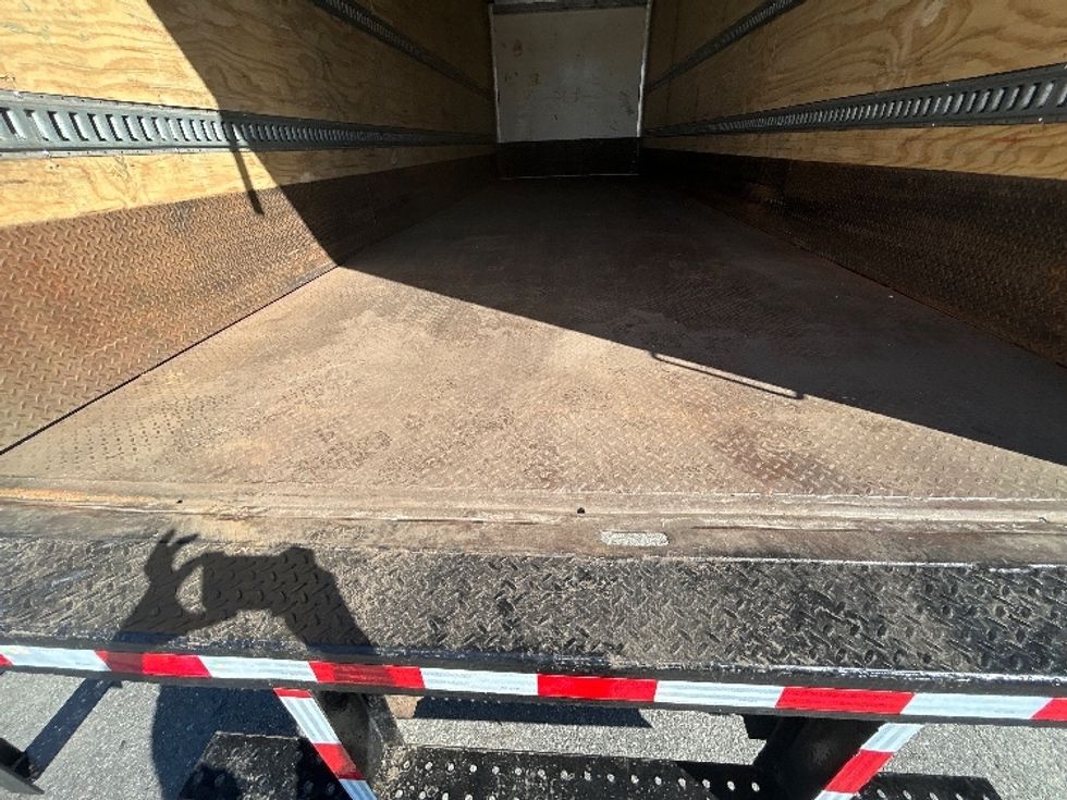 Medium Duty Box Truck-Light and Medium Duty Trucks-Freightliner-2019-M2-Braintree-MA-40,039\n\t\tmiles-$ 53,250 - Image 6
