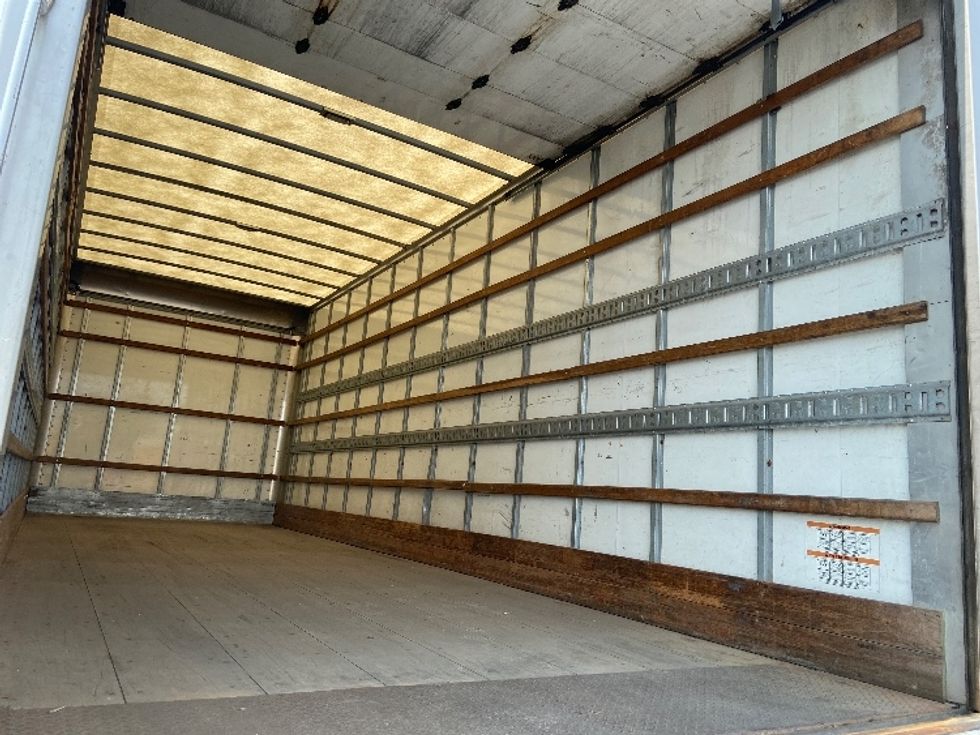 Medium Duty Box Truck-Light and Medium Duty Trucks-Freightliner-2019-M2-Brampton-ON-218,035\n\t\tkm-$ 68,000 - Image 12