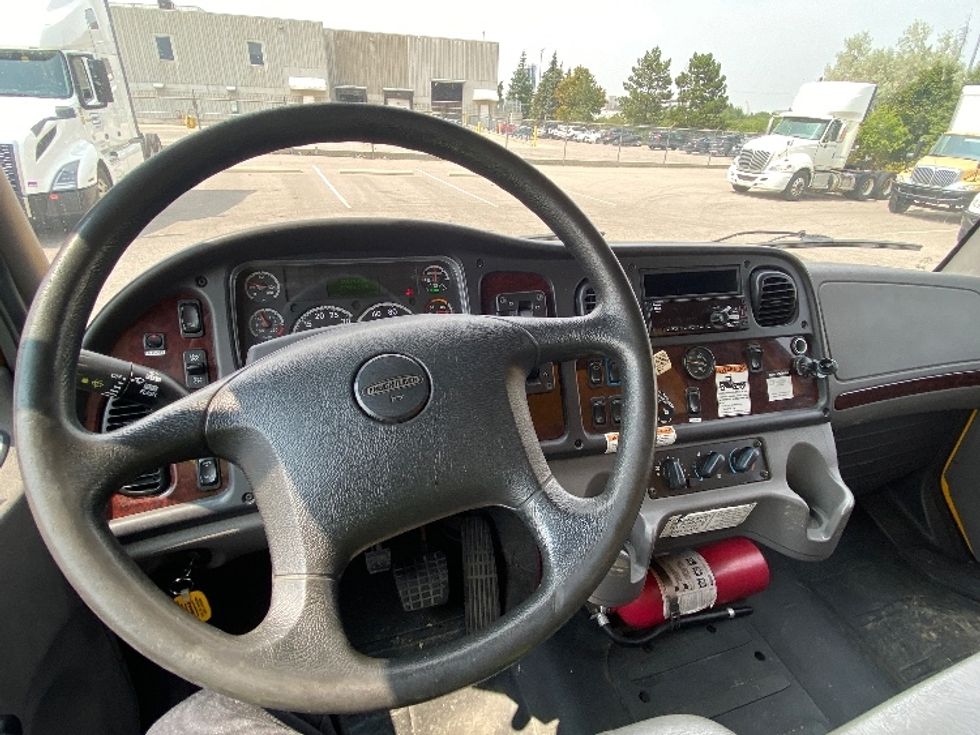 Medium Duty Box Truck-Light and Medium Duty Trucks-Freightliner-2019-M2-Brampton-ON-218,035\n\t\tkm-$ 68,000 - Image 17