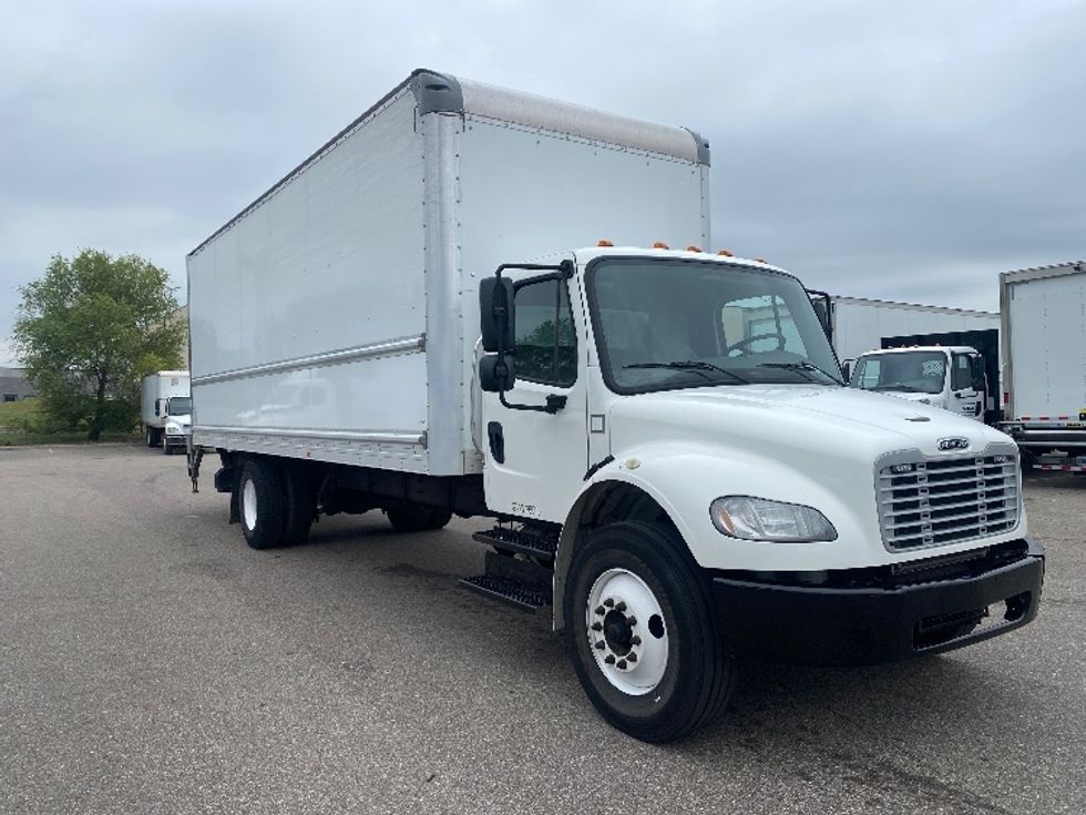 Medium Duty Box Truck-Light and Medium Duty Trucks-Freightliner-2019-M2-Brooklyn Park-MN-100,637\n\t\tmiles-$ 59,750 - Image 1