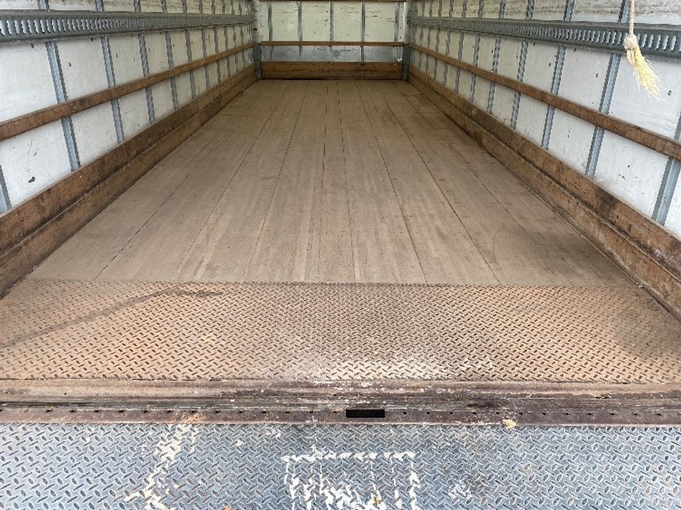 Medium Duty Box Truck-Light and Medium Duty Trucks-Freightliner-2019-M2-Brooklyn Park-MN-100,637\n\t\tmiles-$ 59,750 - Image 10