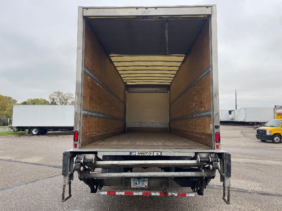 Medium Duty Box Truck-Light and Medium Duty Trucks-Freightliner-2019-M2-Brooklyn Park-MN-112,030\n\t\tmiles-$ 59,250 - Image 8