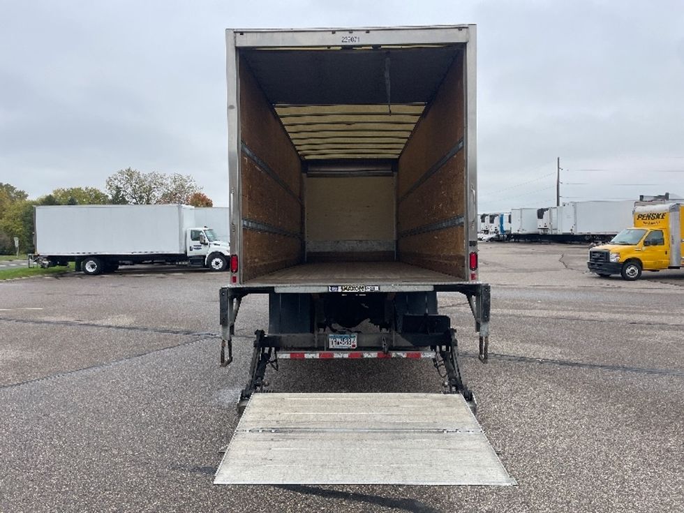 Medium Duty Box Truck-Light and Medium Duty Trucks-Freightliner-2019-M2-Brooklyn Park-MN-112,030\n\t\tmiles-$ 59,250 - Image 9