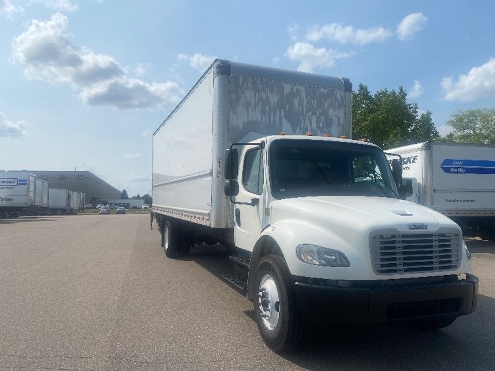 Medium Duty Box Truck-Light and Medium Duty Trucks-Freightliner-2019-M2-Brooklyn Park-MN-137,525\n\t\tmiles-$ 57,500 - Image 1