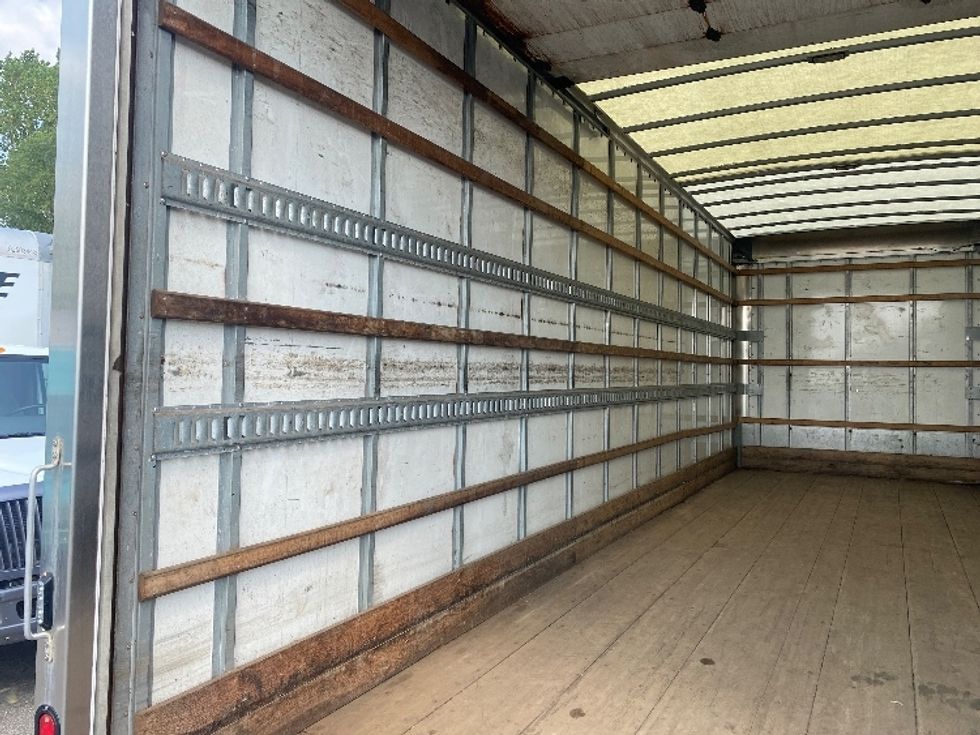 Medium Duty Box Truck-Light and Medium Duty Trucks-Freightliner-2019-M2-Brooklyn Park-MN-137,525\n\t\tmiles-$ 57,500 - Image 11