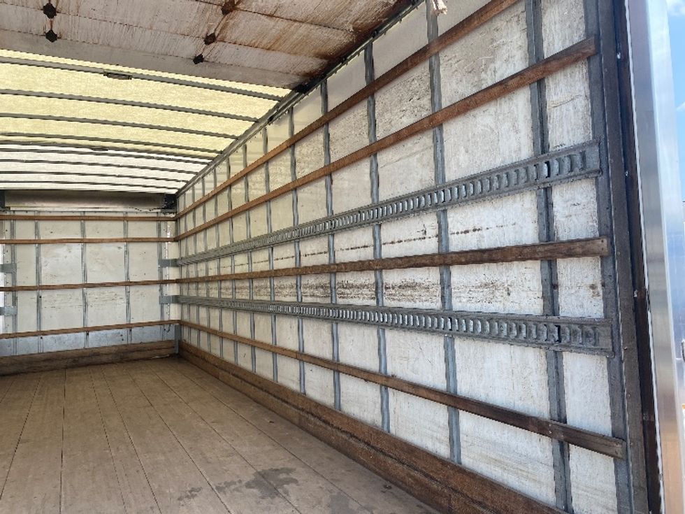 Medium Duty Box Truck-Light and Medium Duty Trucks-Freightliner-2019-M2-Brooklyn Park-MN-137,525\n\t\tmiles-$ 57,500 - Image 12