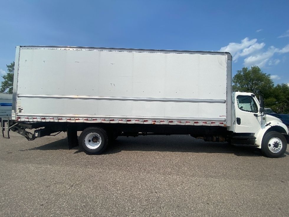 Medium Duty Box Truck-Light and Medium Duty Trucks-Freightliner-2019-M2-Brooklyn Park-MN-137,525\n\t\tmiles-$ 57,500 - Image 15