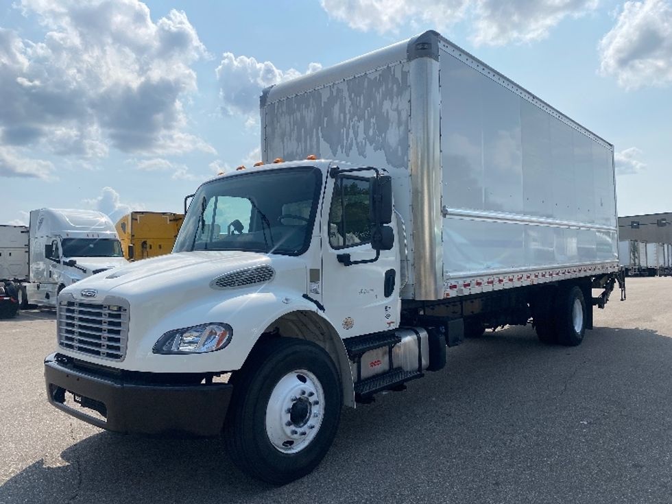 2019 Freightliner M2 106 Medium Duty photo 3