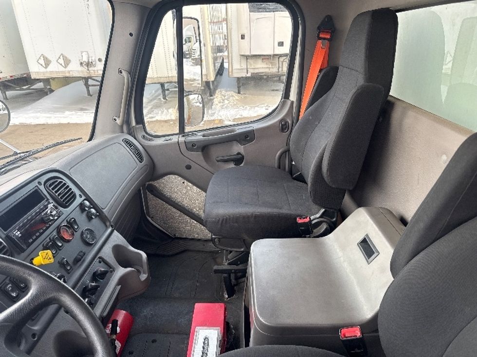 Medium Duty Box Truck-Light and Medium Duty Trucks-Freightliner-2019-M2-Brooklyn Park-MN-139,302\n\t\tmiles-$ 59,250 - Image 18