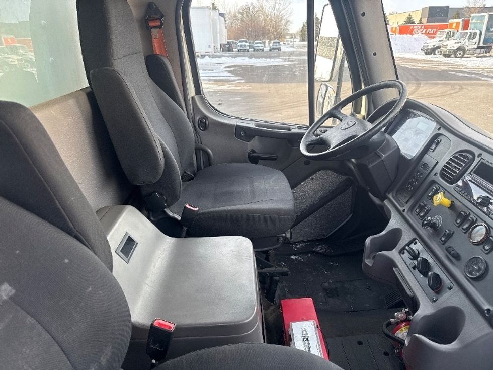 Medium Duty Box Truck-Light and Medium Duty Trucks-Freightliner-2019-M2-Brooklyn Park-MN-139,302\n\t\tmiles-$ 59,250 - Image 21