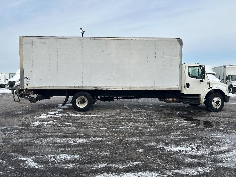 Medium Duty Box Truck-Light and Medium Duty Trucks-Freightliner-2019-M2-Brooklyn Park-MN-175,862\n\t\tmiles-$ 51,000 - Image 15