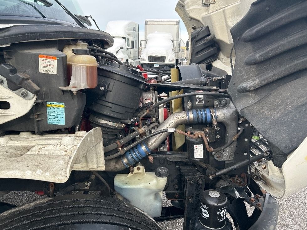 Medium Duty Box Truck-Light and Medium Duty Trucks-Freightliner-2019-M2-Brooklyn Park-MN-175,862\n\t\tmiles-$ 51,000 - Image 23