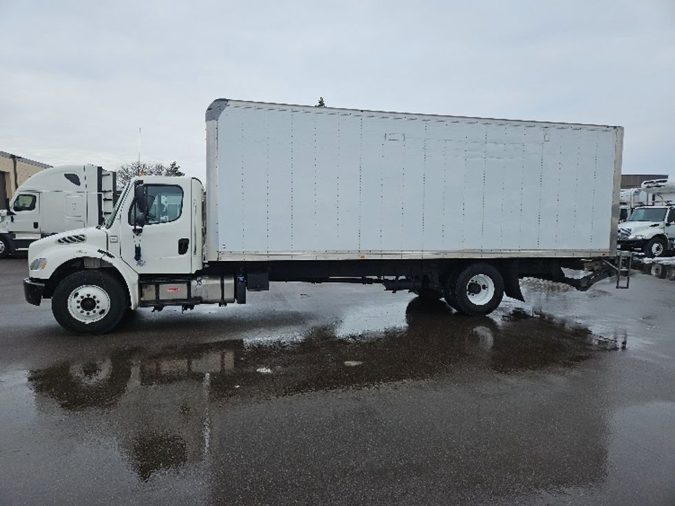 Medium Duty Box Truck-Light and Medium Duty Trucks-Freightliner-2019-M2-Brooklyn Park-MN-189,777\n\t\tmiles-$ 48,750 - Image 4