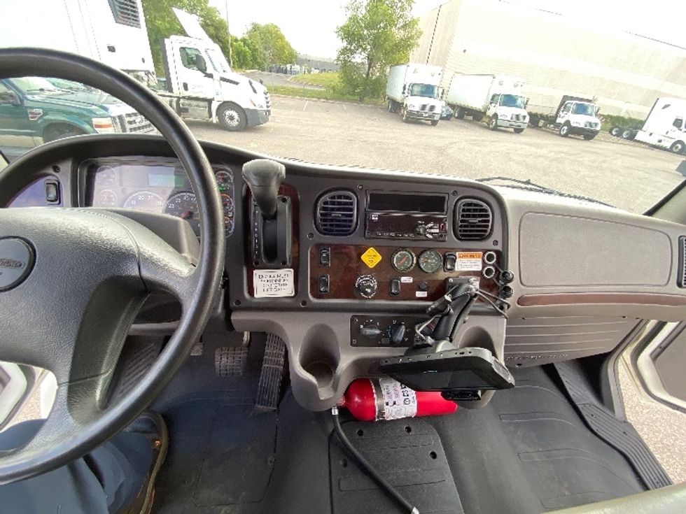 Medium Duty Box Truck-Light and Medium Duty Trucks-Freightliner-2019-M2-Brooklyn Park-MN-206,839\n\t\tmiles-$ 45,750 - Image 18